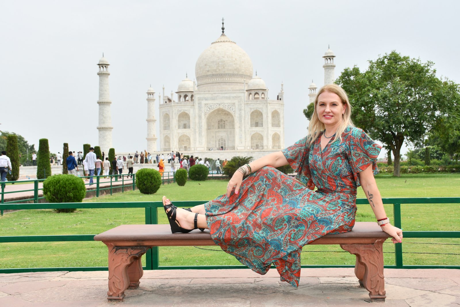 Taj Mahal Sunrise Tour from Delhi side image 2