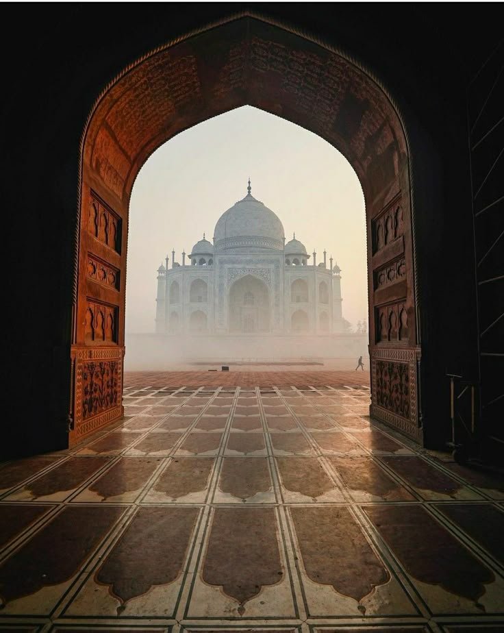Delhi to Agra Distance: Complete Travel Guide 2026