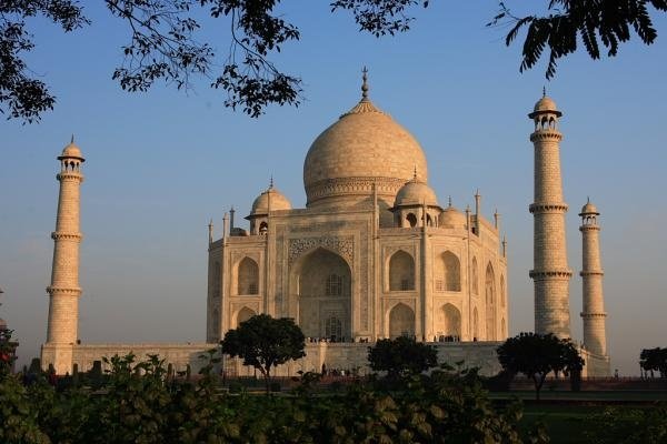 Delhi to Agra Distance: Complete Travel Guide 2026